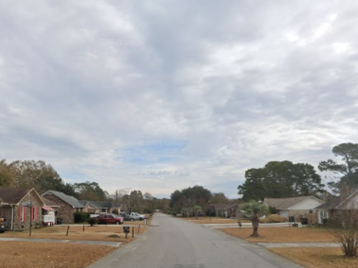 704 Beauregard Rd, Sangaree, SC