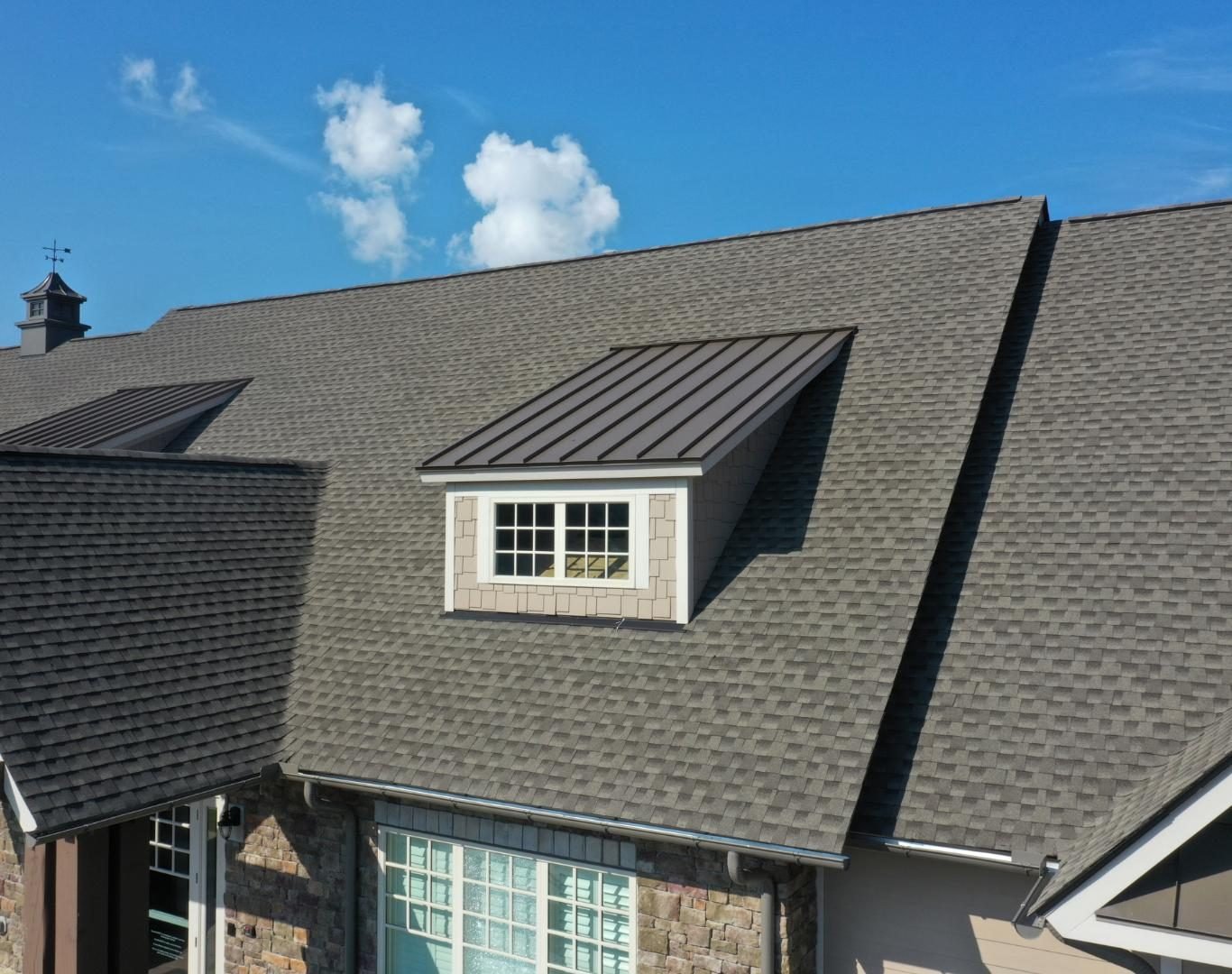 Professional roof inspection in Goose Creek, SC to detect leaks, storm damage, and roofing wear