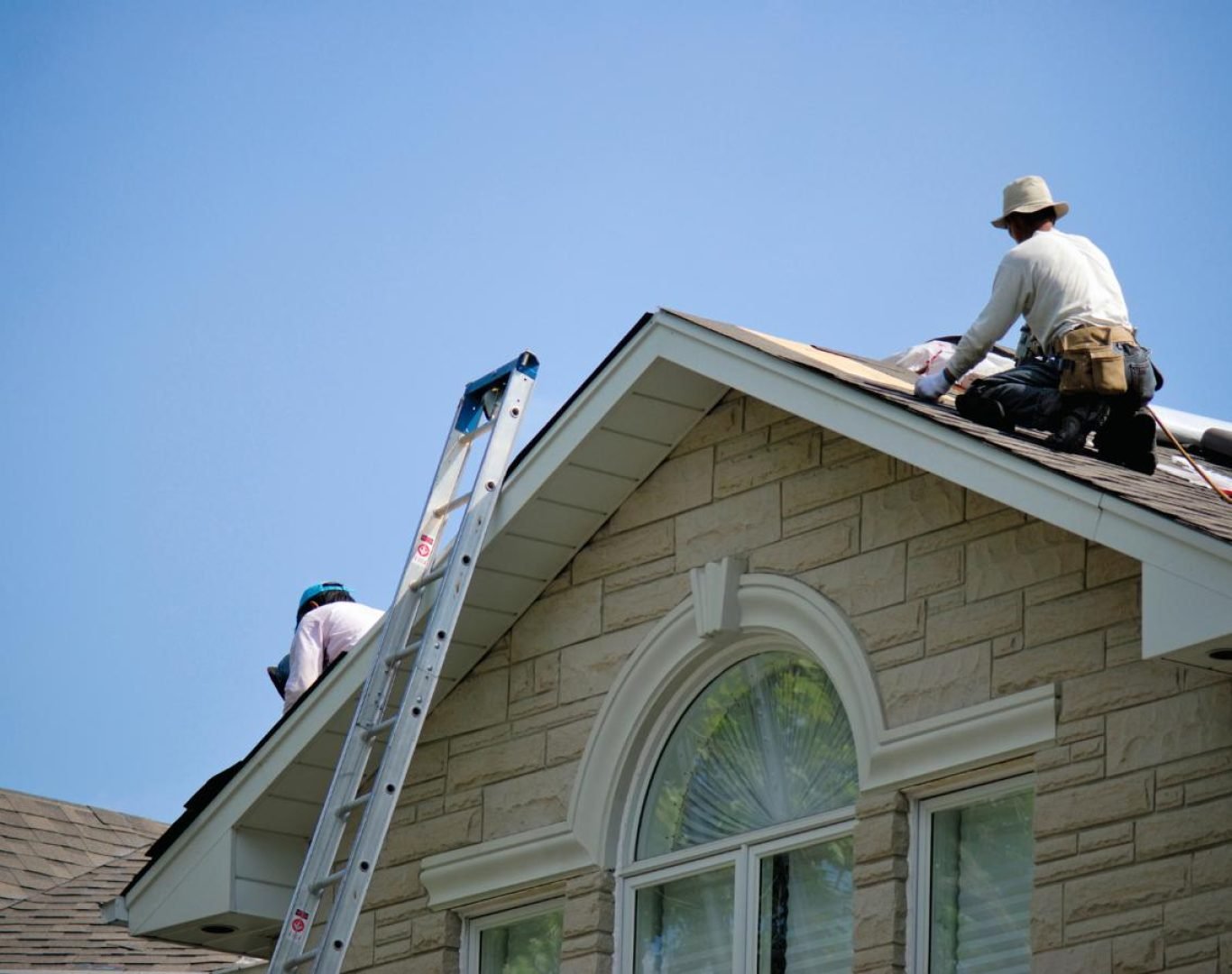 Professional roof repair in Summerville, SC for leaks, storm damage, and worn shingles