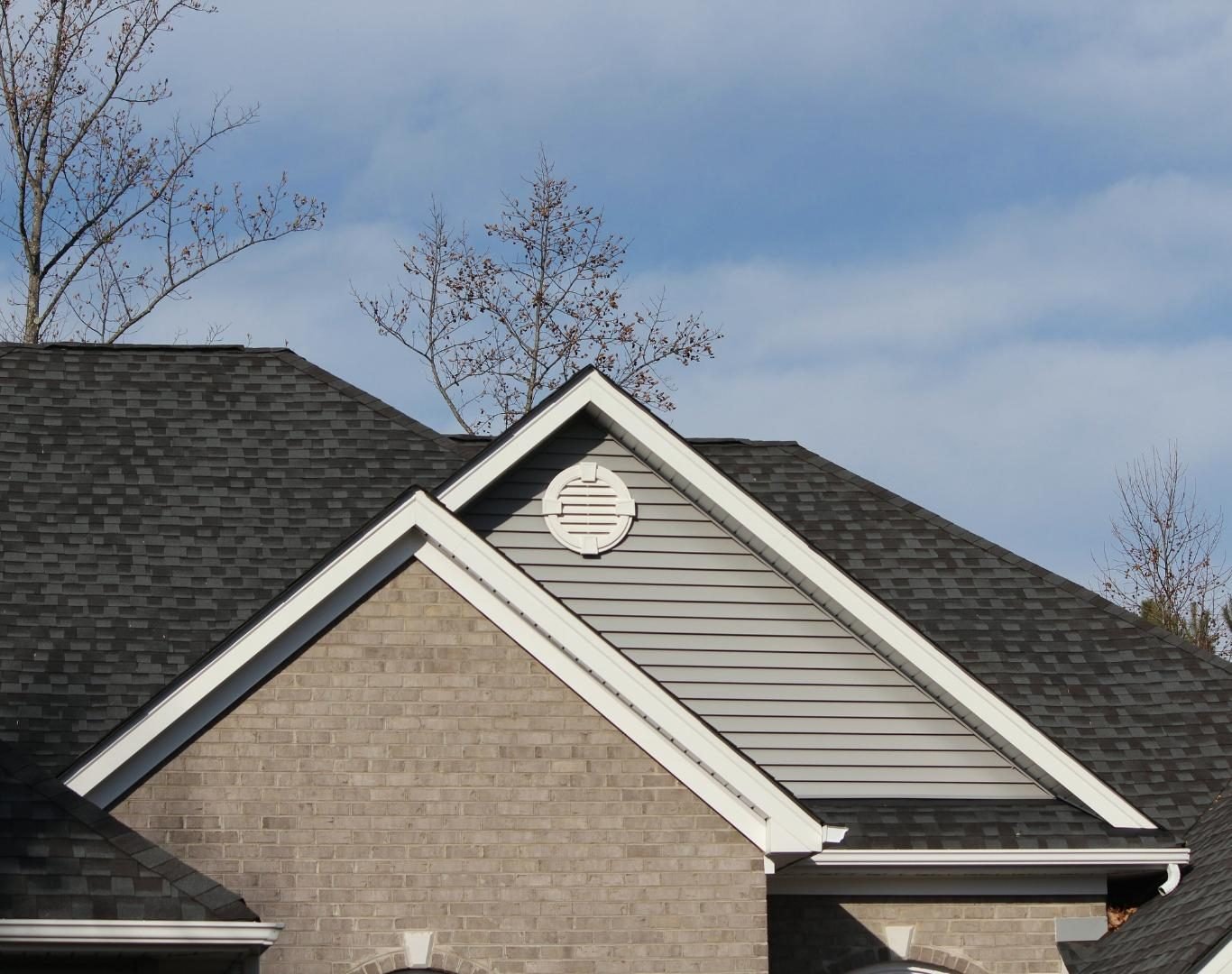 Roof replacement in West Ashley, SC with weather-resistant shingles
