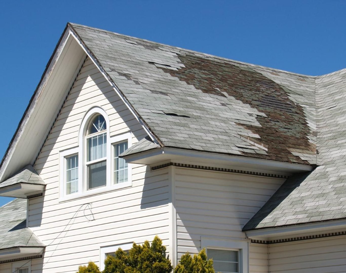 Thorough roof inspection near me in Hanahan, SC by experienced roofing professionals